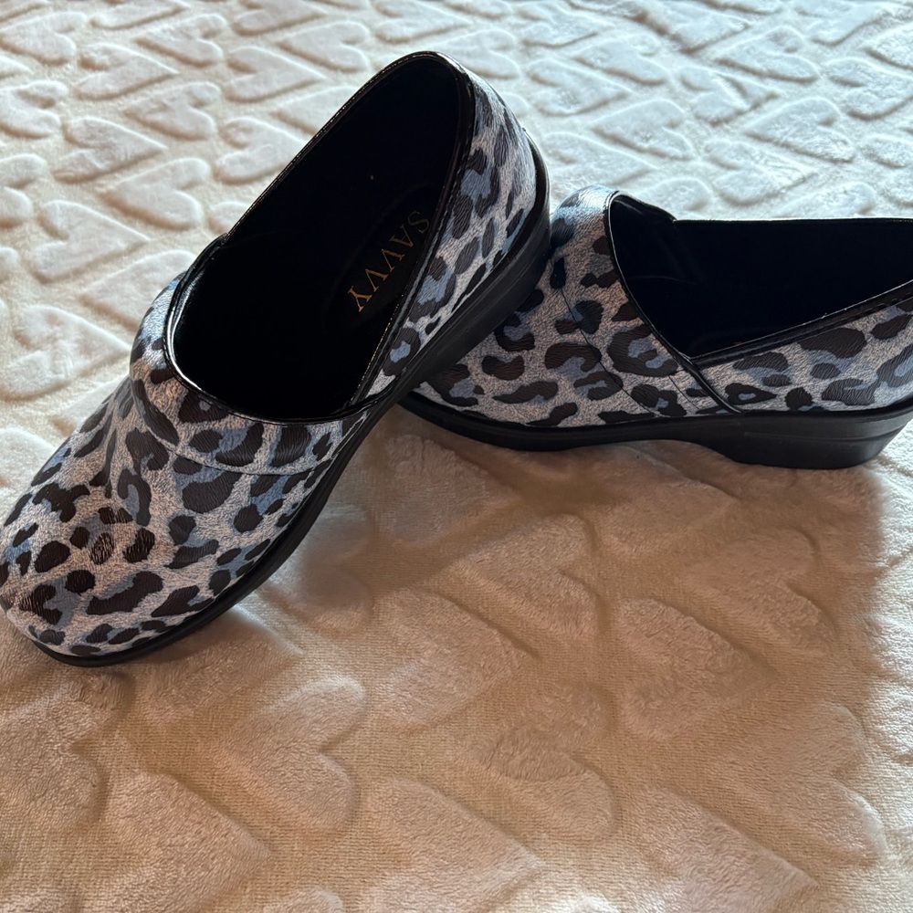 Savvy Black Slip-Resistant Mules